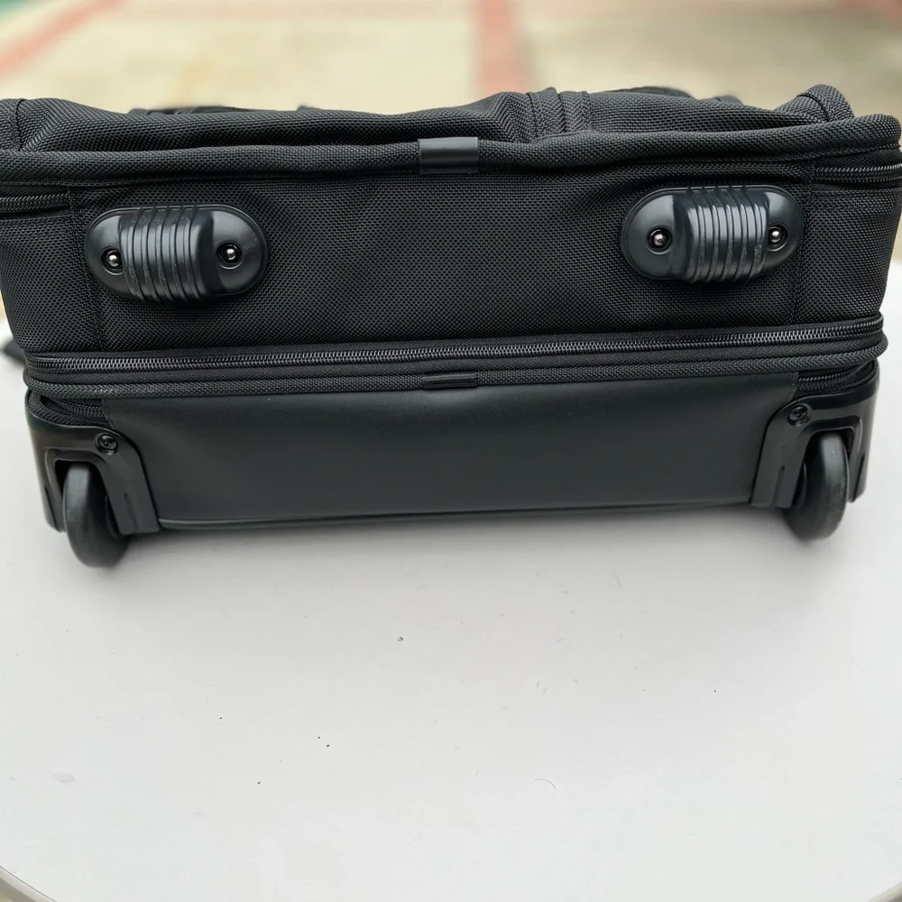 Tumi Medium Trip 2 Wheeled Black Garment Bag